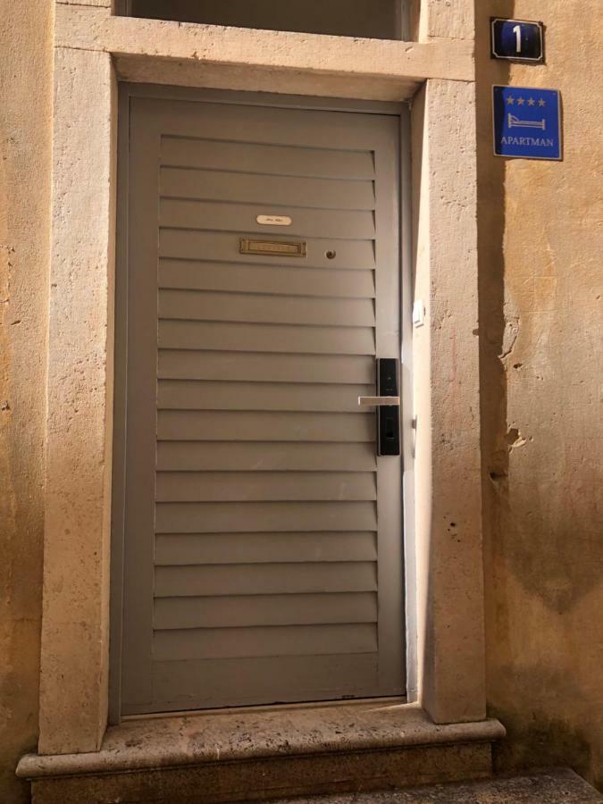 Touched Vip Zadar Apartment Ngoại thất bức ảnh